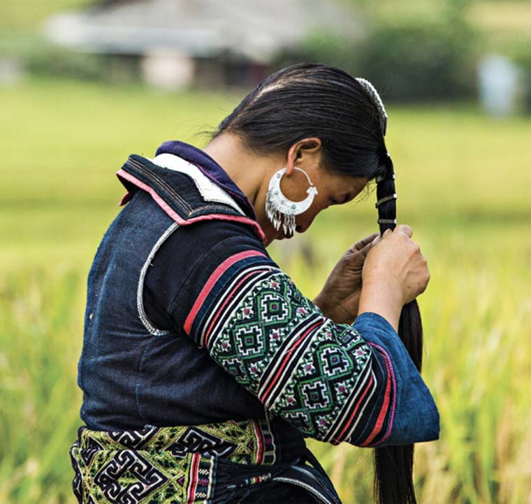 Vietnamese through the eyes of a French Hmong Ethnic group